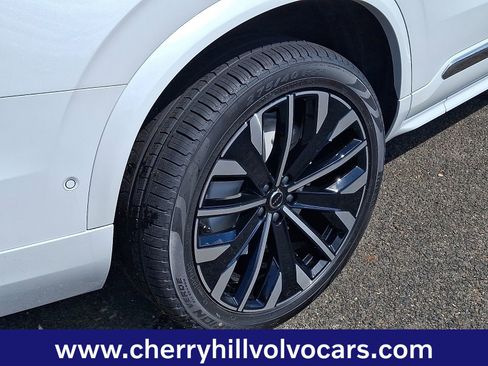 New 2026 Volvo XC90 B6 Plus w/ Protection Package Premier image 6