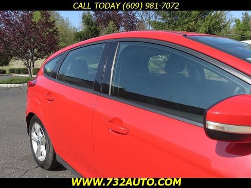 Used 2014 Ford Focus SE FWD image 27