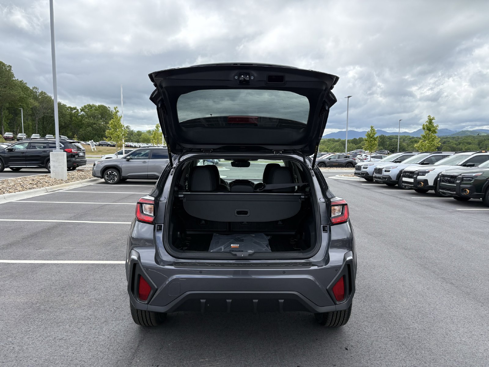 New 2026 Subaru Crosstrek 2.5i Limited w/ Popular Package #3A AWD/4WD image 9