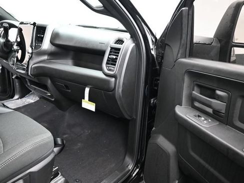 New 2026 RAM 2500 Tradesman AWD/4WD image 16