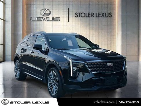 Used 2024 Cadillac XT4 Premium Luxury image 1