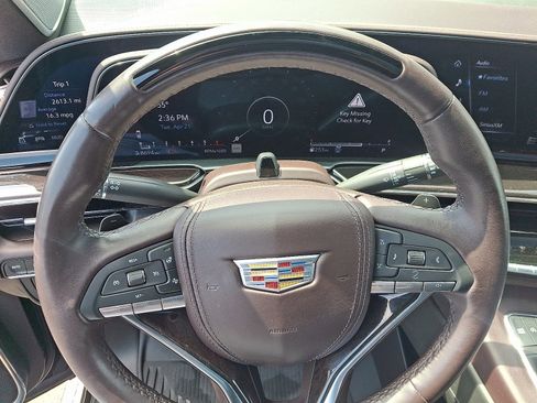 Certified 2024 Cadillac Escalade Premium Luxury Platinum AWD/4WD image 14