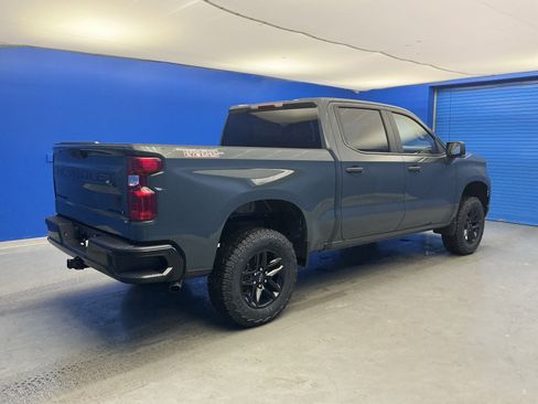 New 2026 Chevrolet Silverado 1500 Custom Trail Boss w/ LPO, Dark Essentials Package AWD/4WD image 7