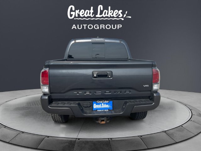 Used 2022 Toyota Tacoma TRD Sport AWD/4WD image 4