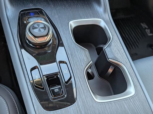 New 2026 Lexus RZ 450e AWD image 21