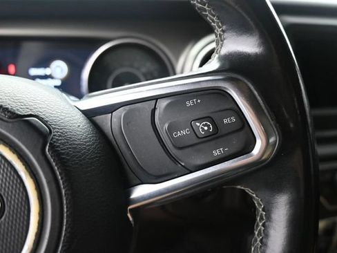 Used 2018 Jeep Wrangler Unlimited Rubicon AWD/4WD image 18