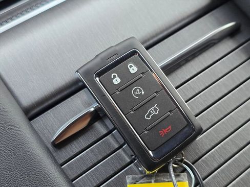 New 2026 Jeep Grand Wagoneer Limited w/ Rear Seat Video Group I AWD/4WD image 16