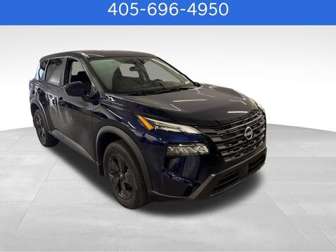 Used 2026 Nissan Rogue SV w/ Cold Weather Package FWD image 2