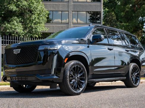 Used 2021 Cadillac Escalade Premium Luxury AWD/4WD image 1