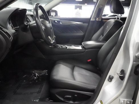 Used 2014 INFINITI Q50 Premium w/ Navigation Package RWD image 11