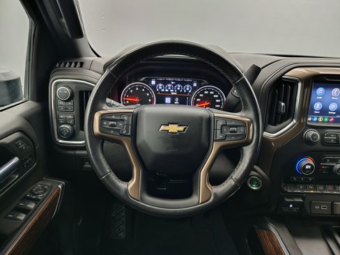Used 2022 Chevrolet Silverado 3500 High Country w/ Technology Package image 45