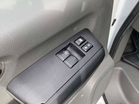 Used 2020 Nissan NV 2500 SV image 18