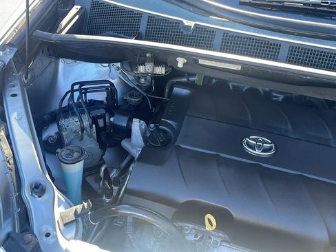 Used 2016 Toyota Sienna SE Premium image 27