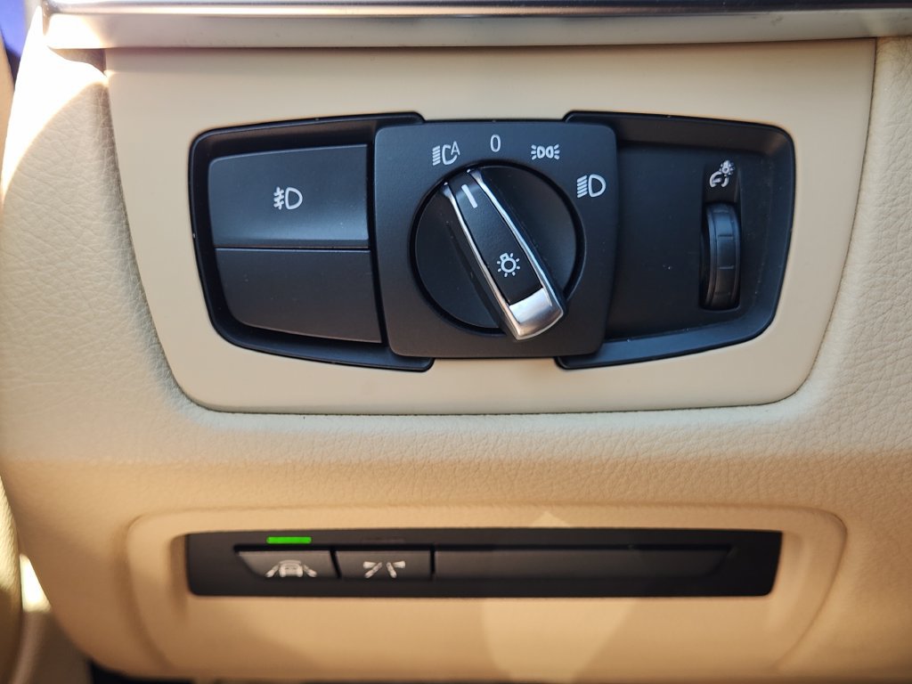 Used 2014 BMW 435i Convertible RWD image 29