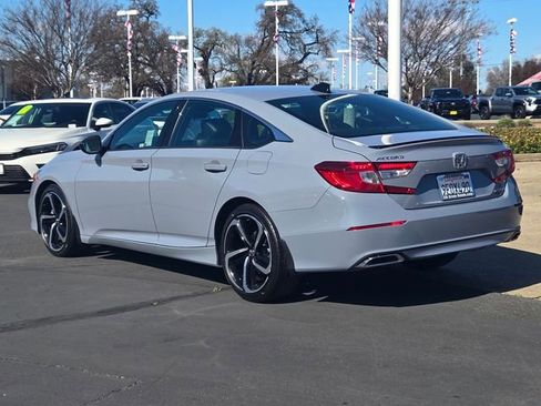 Used 2022 Honda Accord Sport image 6