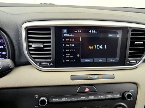 Used 2021 Kia Sportage LX FWD image 18