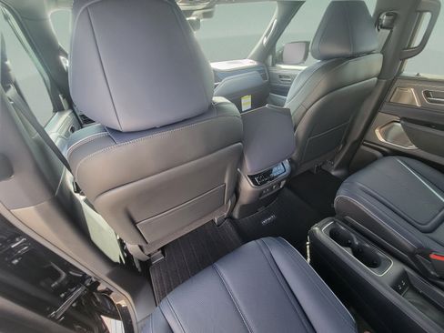 Certified 2026 INFINITI QX80 4WD w/ Sport Exterior Package image 8