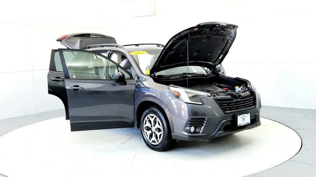 Used 2023 Subaru Forester Premium AWD/4WD image 12