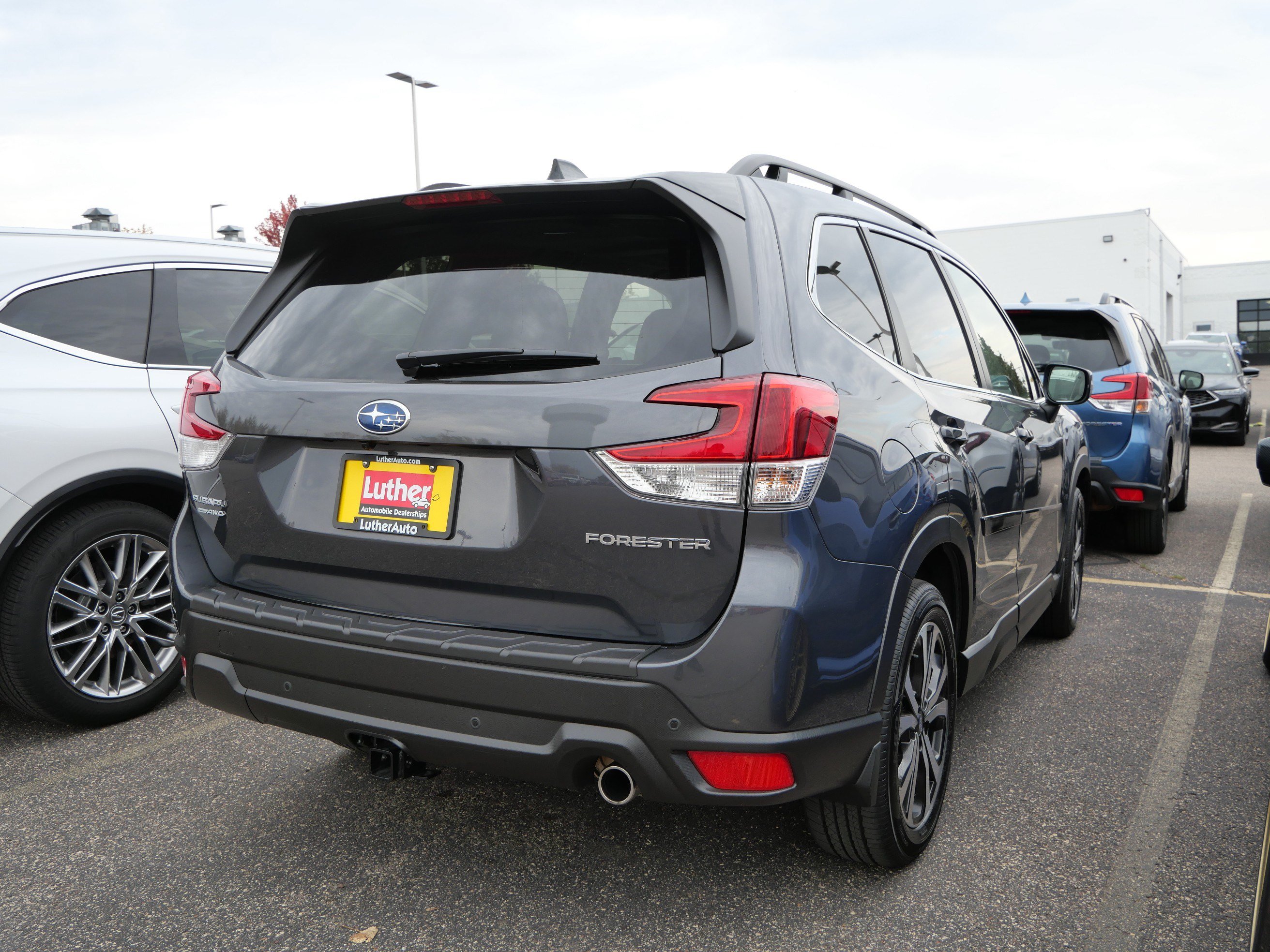 Used 2024 Subaru Forester Limited w/ Convenience Package AWD/4WD image 7