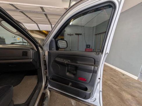 Used 2004 Dodge Ram 1500 Truck SLT w/ Quad Cab Value Group AWD/4WD image 30