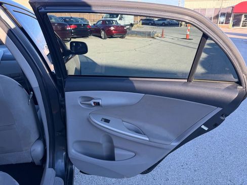 Used 2012 Toyota Corolla LE image 14