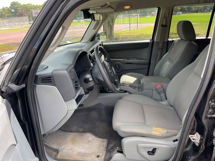 Used 2007 Jeep Commander Sport AWD/4WD image 9