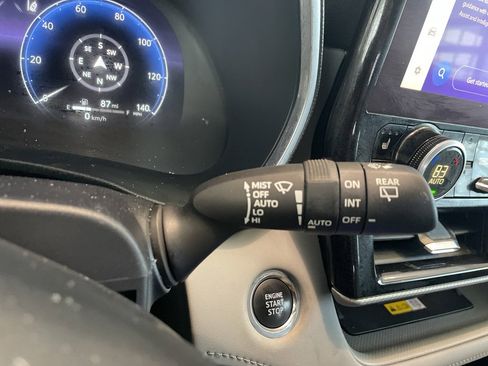 Used 2023 Toyota Highlander Platinum image 24