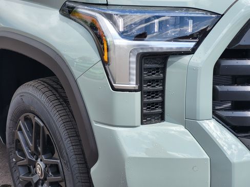 New 2026 Toyota Tundra Limited w/ Limited PVM Package AWD/4WD image 5