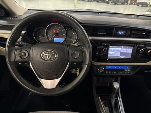Used 2016 Toyota Corolla LE FWD image 27
