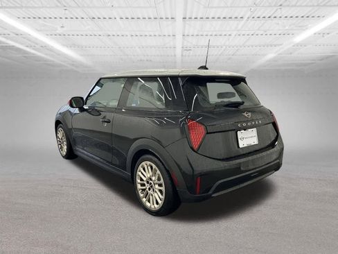 Certified 2025 MINI Cooper 2-Door Hardtop image 3