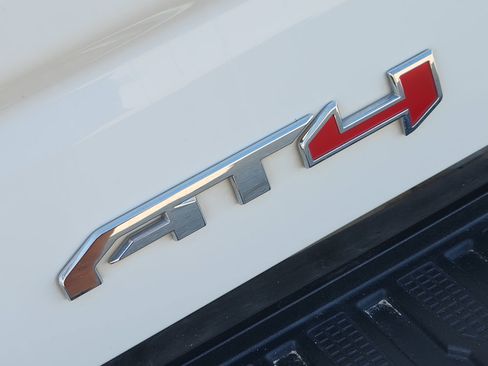 Used 2025 GMC Sierra 1500 AT4 AWD/4WD image 12