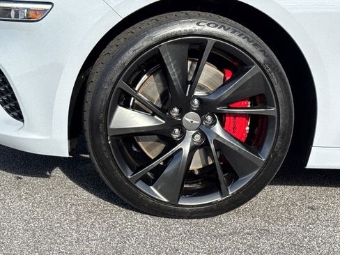 Used 2022 Genesis G70 3.3T w/ Sport Prestige Package image 12