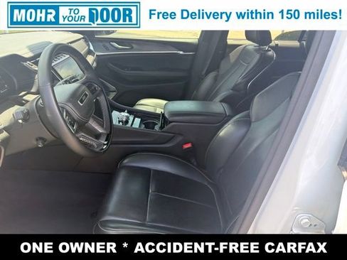 Used 2023 Jeep Grand Cherokee Overland w/ Advanced Protech Group III AWD/4WD image 16