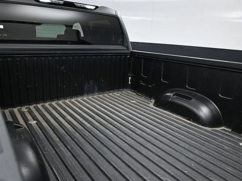 Used 2022 Toyota Tundra SR5 AWD/4WD image 24
