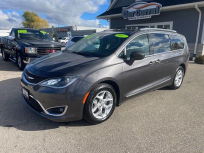 Used 2017 Chrysler Pacifica Touring-L Plus w/ Tire & Wheel Group