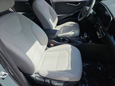 Used 2023 Kia Niro EX FWD image 20