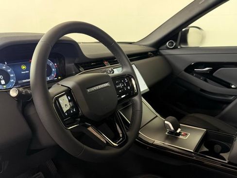 Used 2026 Land Rover Range Rover Evoque S AWD/4WD image 7