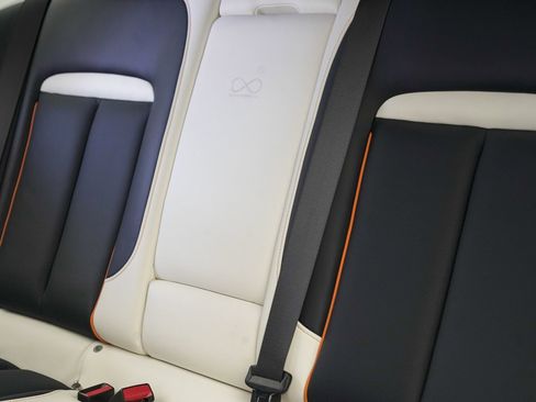 New 2026 Rolls-Royce Cullinan Black Badge image 43