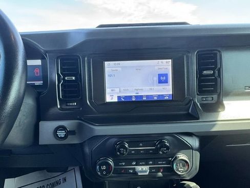 Used 2023 Ford Bronco Big Bend w/ Sasquatch Package image 13