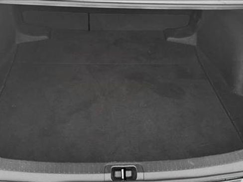 Used 2021 Toyota Corolla LE image 8