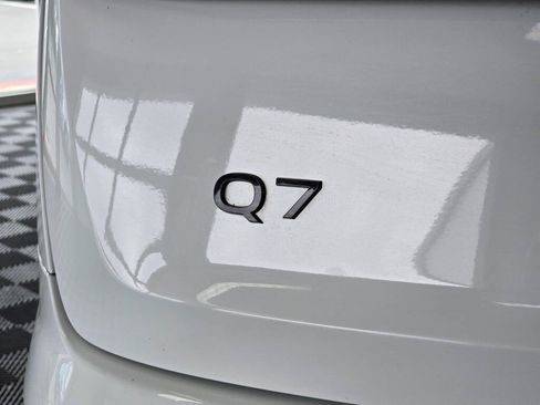 Used 2025 Audi Q7 3.0T Premium Plus AWD/4WD image 13