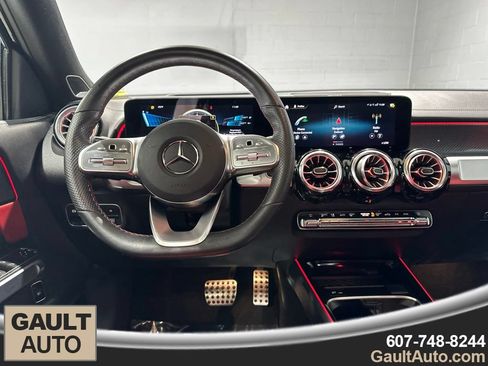 Used 2023 Mercedes-Benz GLB 35 AMG 4MATIC image 8