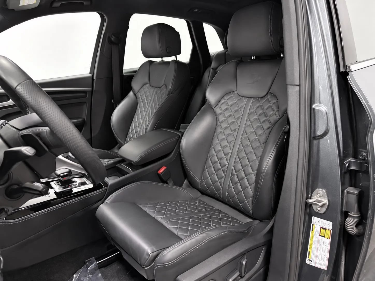 Used 2024 Audi SQ5 Prestige AWD/4WD image 11