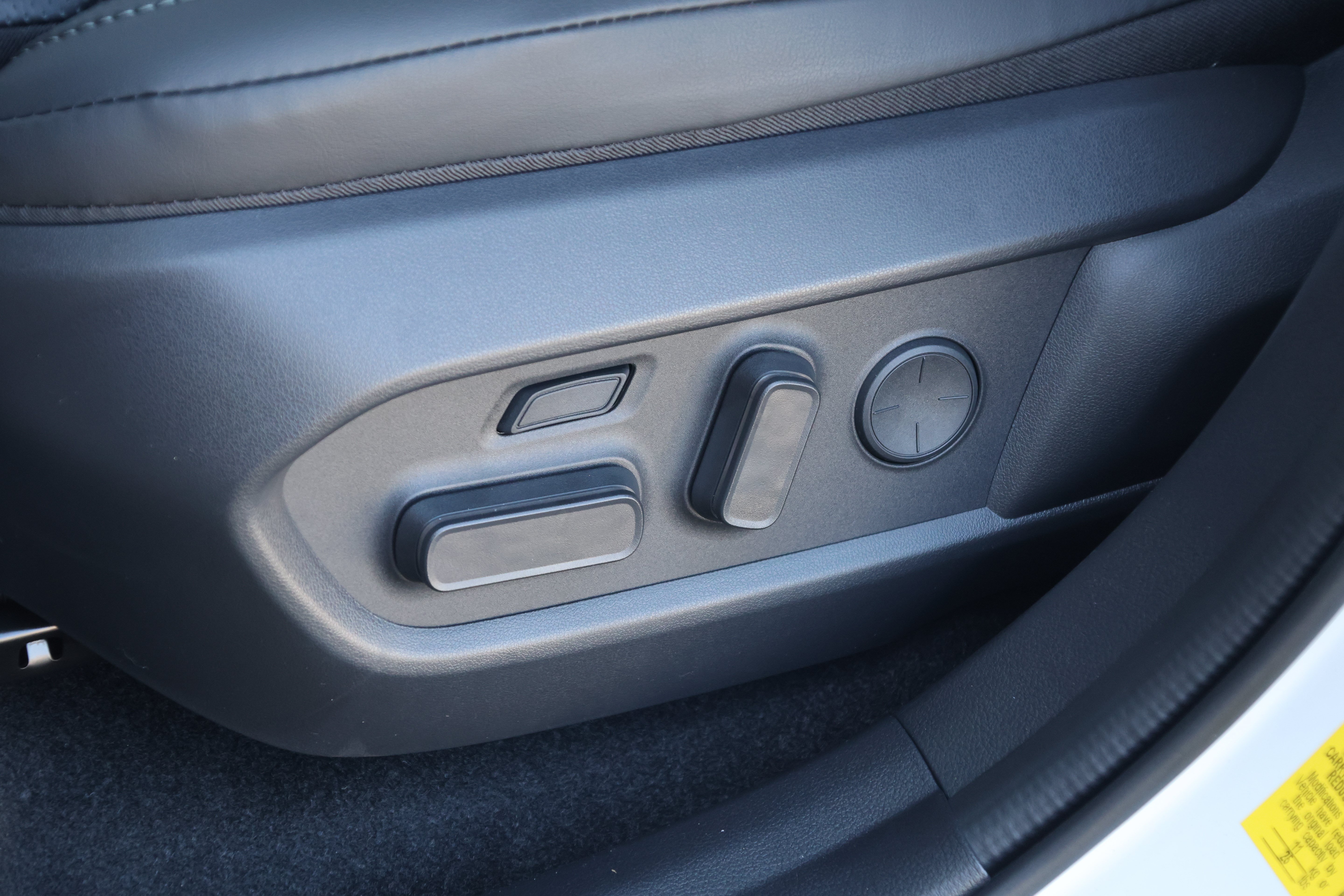 New 2026 Lexus ES 350e w/ Accessory Package (K3) FWD image 33