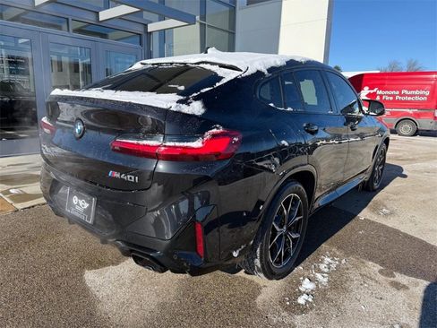 Used 2024 BMW X4 M40i w/ Premium Package image 3