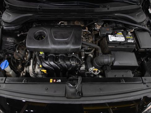 Used 2018 Hyundai Accent SE FWD image 28