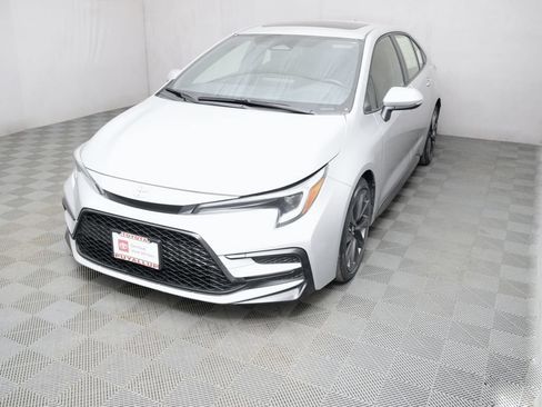 Certified 2024 Toyota Corolla SE w/ SE Premium Package FWD image 1