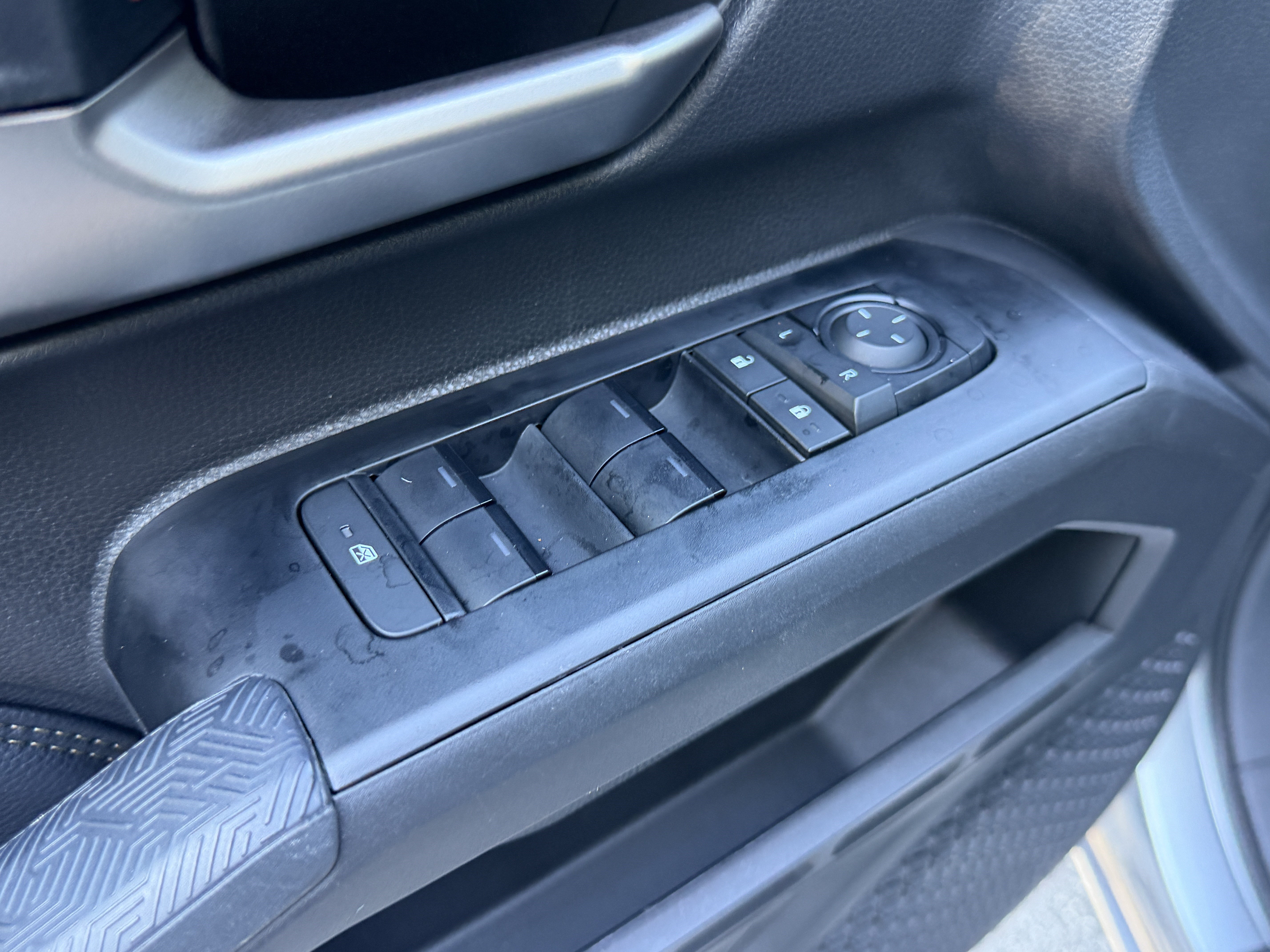 Used 2026 Toyota Tacoma Limited AWD/4WD image 14