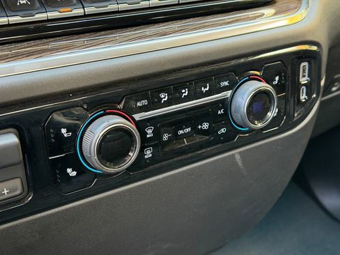 Used 2022 Chevrolet Silverado 1500 LT w/ Protection Package image 23