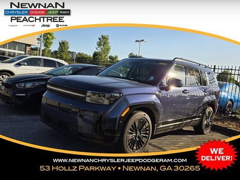 Used 2025 Hyundai Santa Fe Calligraphy FWD image 1